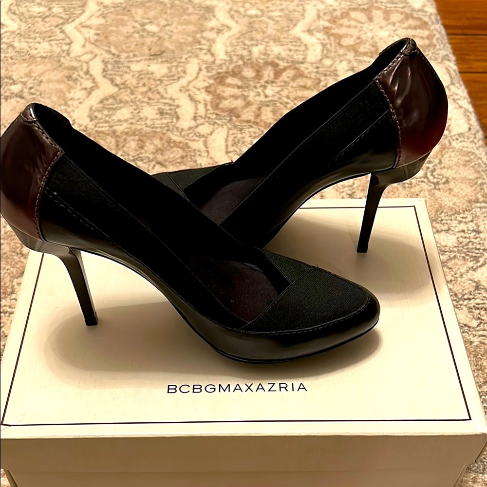 BCBGMAXAZRIA Women's Black Heels with small platform